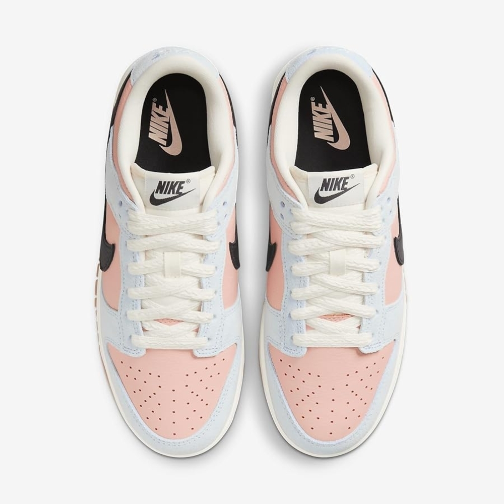 NIB Nike Women's Dunk Low SZ 9
